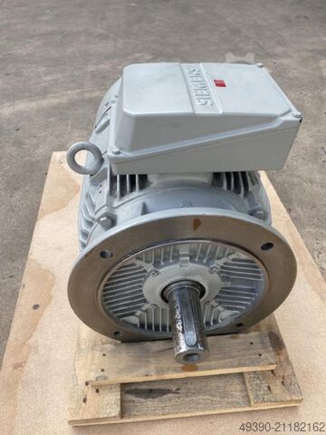 New three-phase electric motor 37 kW, three-phase motor, power current motor, electric motor, squirr SIEMENS 1LE16032AA534GB4