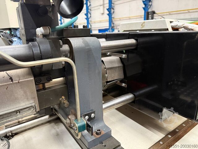Machines à mouler par injection BATTENFELD EM 30/55 Unilog B6 Run hours: 3.200