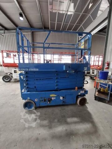 Scissor lift Genie GS-4047