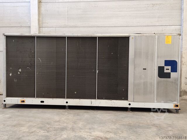 water Chiller 302Kw heat recovery 
