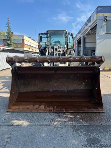 навантажувач Komatsu WA250 WA250-6 Radlader*Klima*Hochschaufel*Recyc...