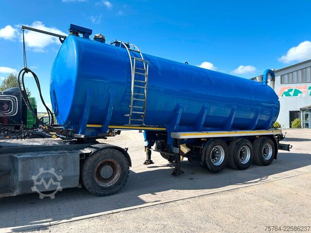 Tanker semitrailer Kotte / Garant 30m³ Gülletankauflieger/Gelenkt