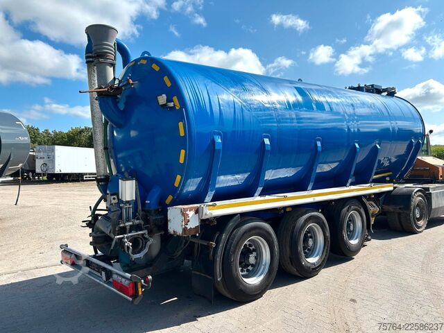 Tanker semitrailer Kotte / Garant 30m³ Gülletankauflieger/Gelenkt