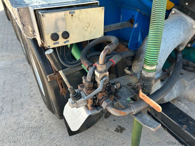 Tanker semitrailer Kotte / Garant 30m³ Gülletankauflieger/Gelenkt