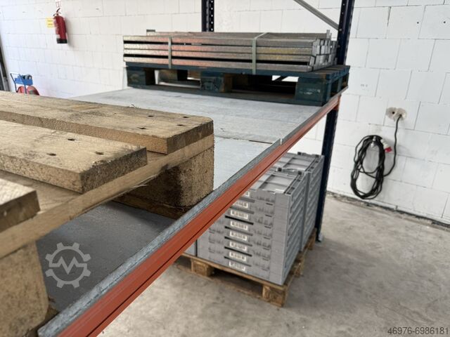 Stålpanel Stålpaneler Stålpaneler Pallereol 1.150x750 mm (TxB) / lichte Weite: 920 mm / Materialfarbe: feuerverzinkt