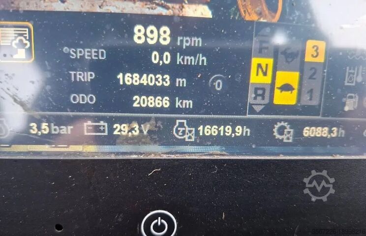 Građevinski stroj Ponsse Buffalo 8W