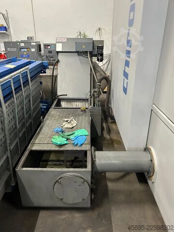 Obrábacie centrum - vertikálne CHIRON MILL 800
