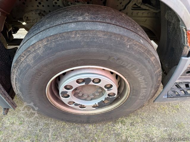 標準トラクターユニット MERCEDES-BENZ MB 1845 LS Retarder 68 t Ausführung erst 76 Tkm