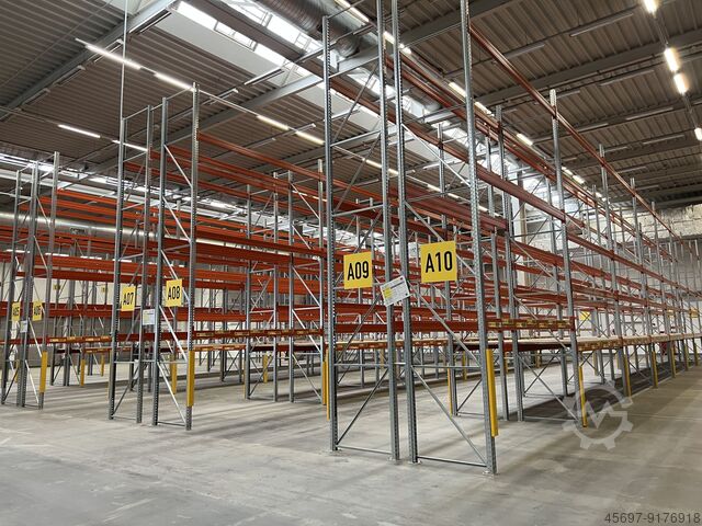 Pallet racking system 600cm high with 750kg 