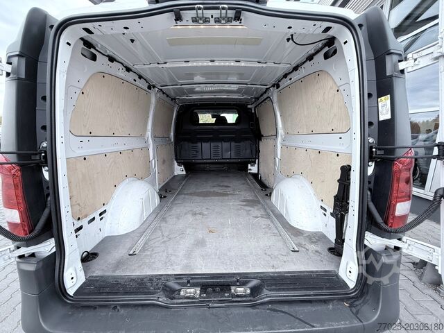 Varebil Mercedes-Benz Vito 119 Allrad AHK