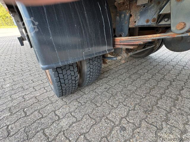 Pick-up furgonas IVECO 75E16 Pritsche mit Kran Fassi