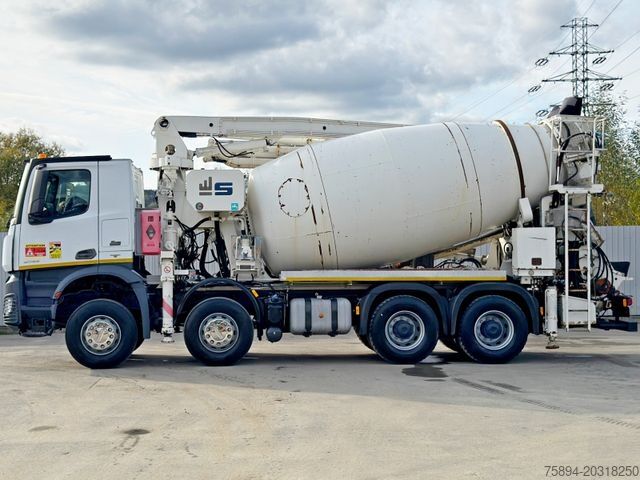 Concrete pump truck MERCEDES-BENZ AROCS 3743 * Betonpumpe + FUNK * 8x4 * TOP