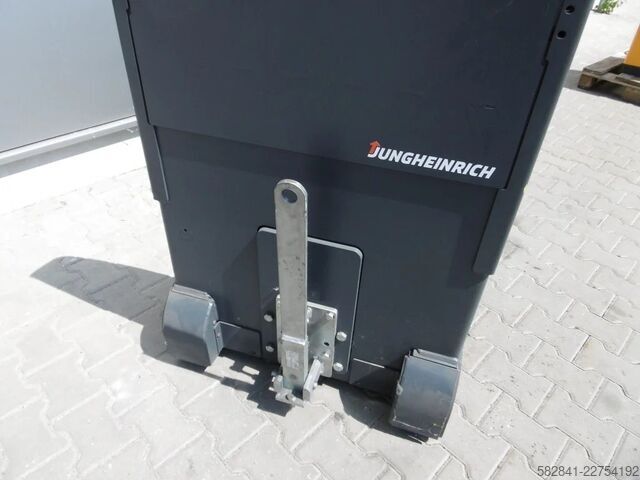 Traktor penarik JUNGHEINRICH EZS 350