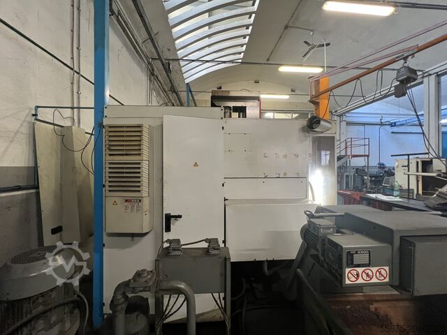 Pětiosé vertikální obráběcí centrum HERMLE C800U