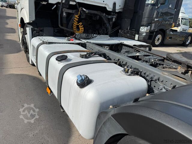 Cap tractor voluminos MERCEDES-BENZ ACTROS 1842 *RETARDER * VOLUMEN *