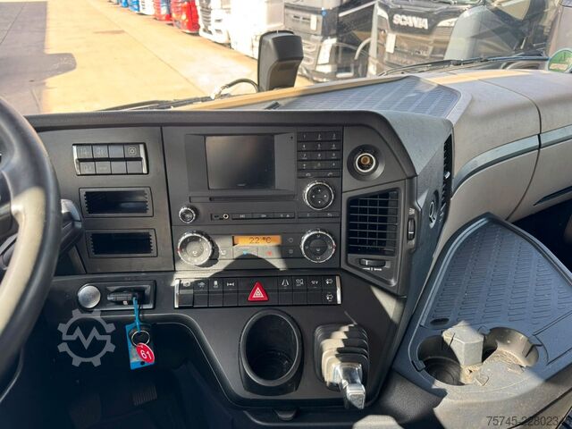 Cap tractor voluminos MERCEDES-BENZ ACTROS 1842 *RETARDER * VOLUMEN *