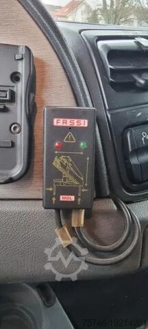 Φορτηγό γερανού Mercedes-Benz AK 8X8 FASSI 660 EINZELBER SEILWINDE