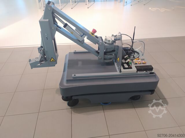  Mobile Industrial Robots MiR 200+ MiR Hook