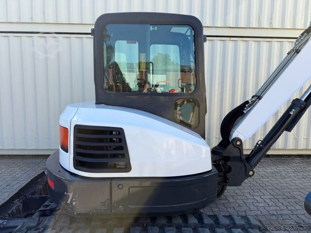 Minigrävare BOBCAT E50 / 2016 BJ / 3.381 H  / 2 x Löffel / MS03