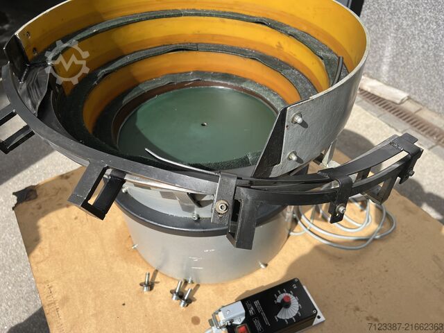 Przenośnik wibracyjny RNA SRC-N 400-2L und SLL 400-600