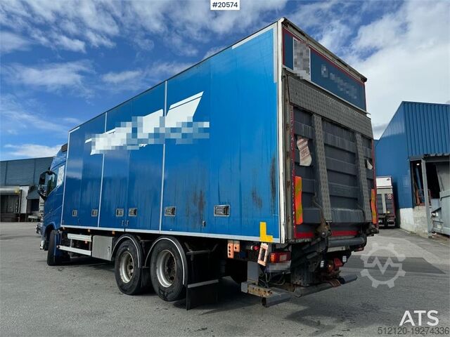 Chiếc vali Volvo Fh540 6x2 box truck w/ full side opening and lift.