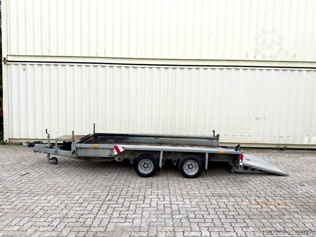 Treler pengangkut rendah IFOR WILLIAMS Baumaschinenanhänger mit Rampen / 3.500 KG
