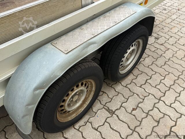 Treler pengangkut rendah KOCH Baumaschinenanhänger / Rampen / TÜV Januar 2027