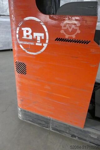 Empilhador trilateral para armazém alto BT RR B2 BT RR B2