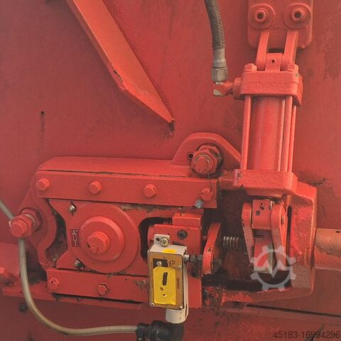 Szalagfűrész AMADA H650HD