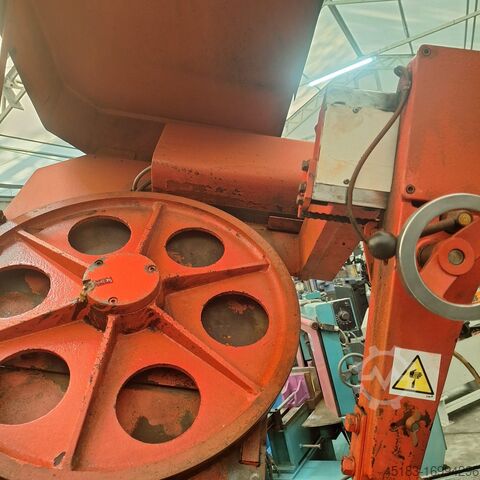 Szalagfűrész AMADA H650HD