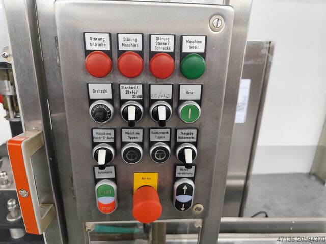 Fechadora de rosca com 5 cabeças Datz