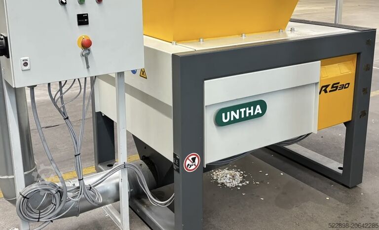Neljän akselin murskain Untha RS 30