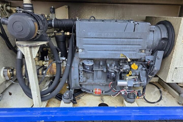 Platform kerja teleskopik yang diartikulasikan Liftlux SL210-25D4WDS/P Diesel, Hydraulic Deck Extension,