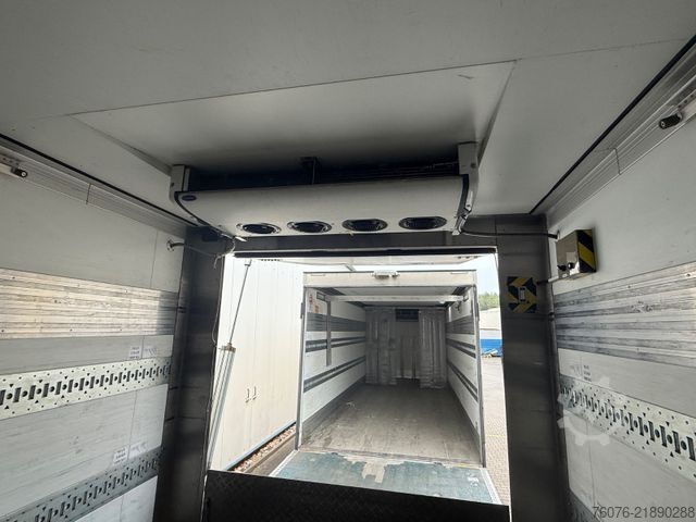Rashladni kamion MERCEDES-BENZ 2540 LL 6x2/4 Kühlkoffer 8.2m LBW 2,5t  Carrier