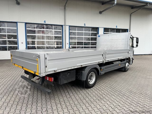 Kamion s ravnom platformom MERCEDES-BENZ Atego 1321 L Pritsche 6.2m Klima AHK