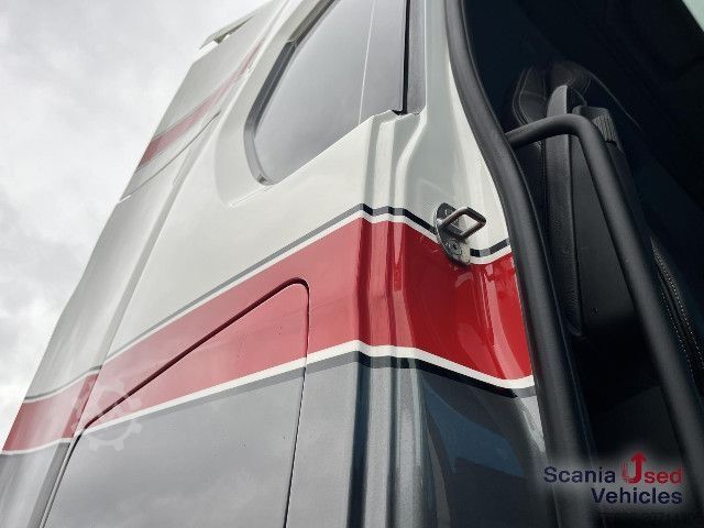 Standard tractor unit Scania S 500 A4x2NB RETARDER FULL AIR P-AIRCO HYDRO 8T