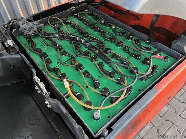 Elektromos háromkerekű targonca Linde E16-02