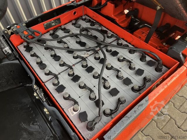 Chariot élévateur électrique à 4 roues Linde E16P-02