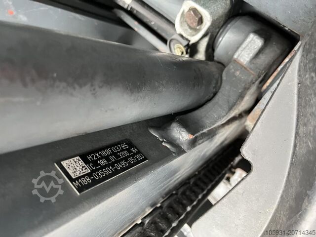 Chariot élévateur à fourche diesel Linde H30D-02