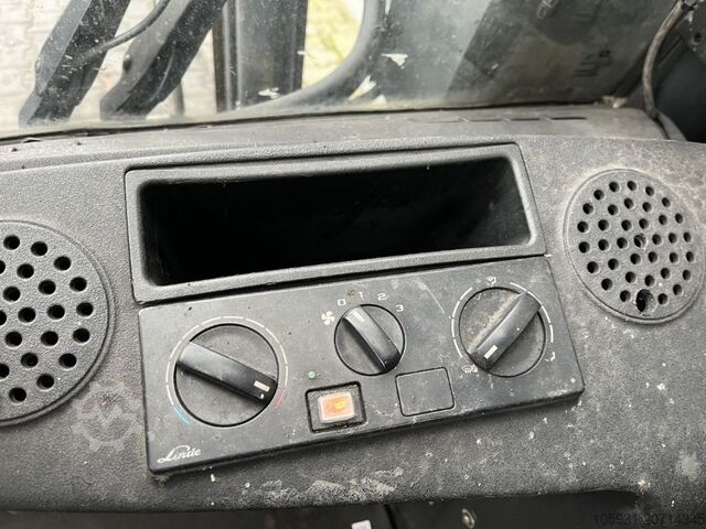 Chariot élévateur à fourche diesel Linde H30D-02