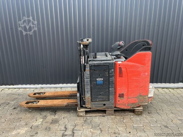 Chariot élévateur à fourche Linde D12HPSP