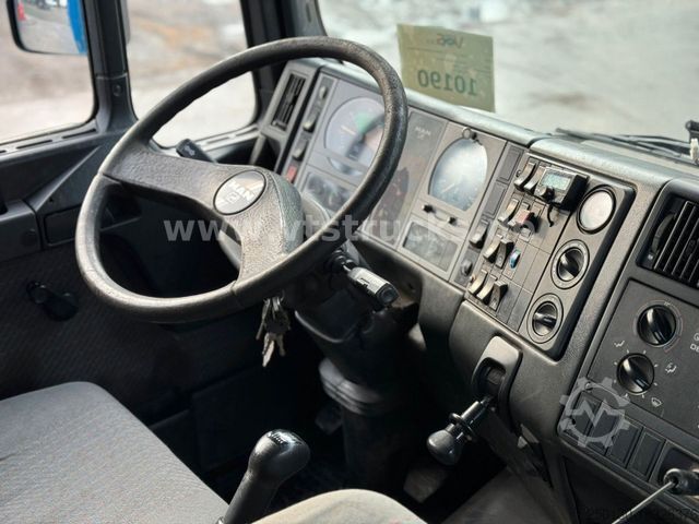 Kamion me platformë MAN 27.403 6x6 Pritsche + HIAB-Ladekran