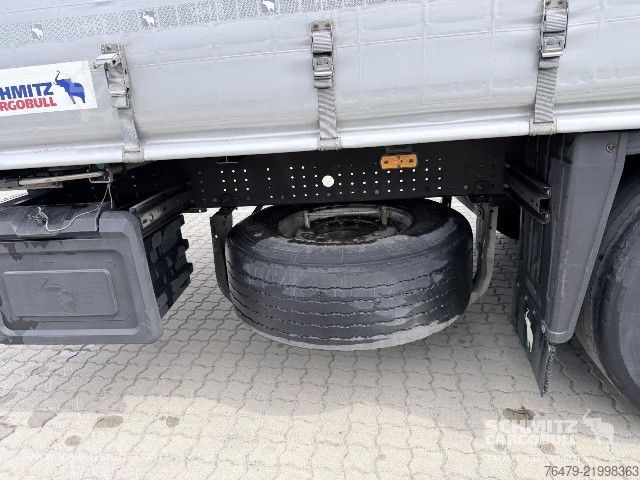 Auflieger mit Pritsche & Plane Schmitz Cargobull Curtainsider Standard