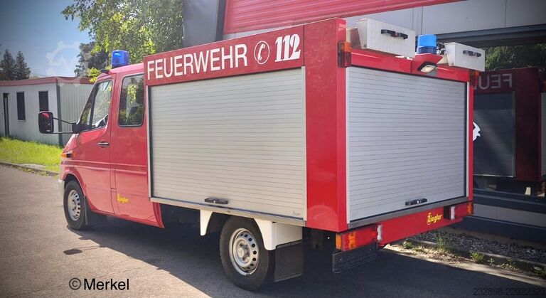 Požiarny automobil TSF Doka Mercedes-Benz Sprinter 311