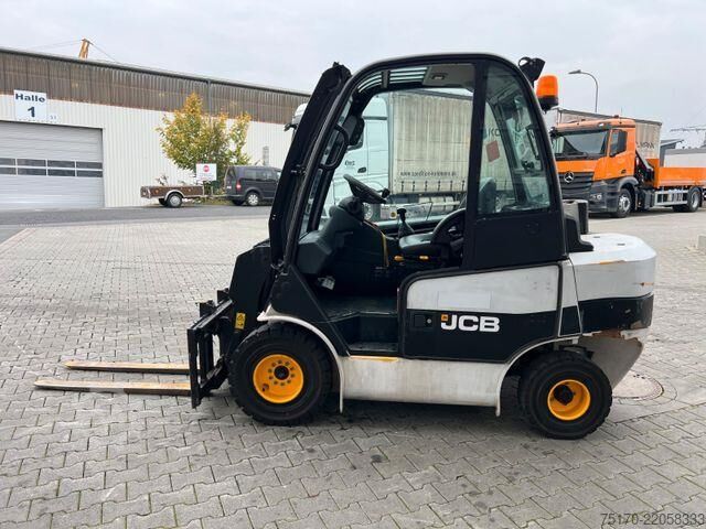 Teleskopski nakladalnik JCB TLT 30D Teletruck 2WD / nur 1.948h!