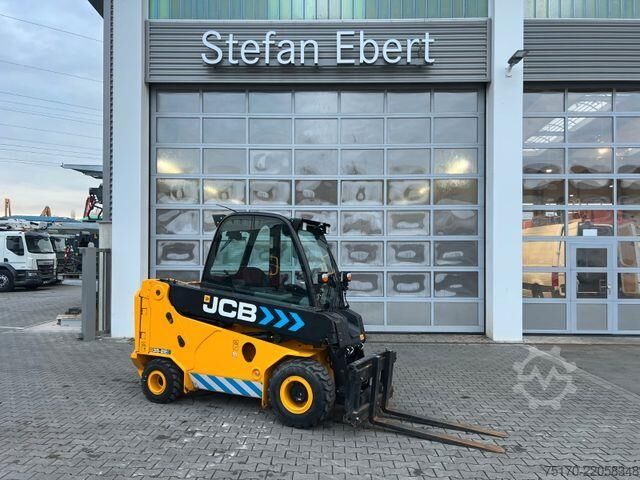 Viličar JCB TLT 35-22E Teletruck / nur 131h! / 2022 / SS