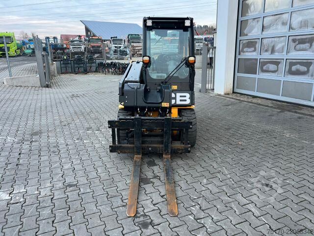 Viličar JCB TLT 35-22E Teletruck / nur 131h! / 2022 / SS