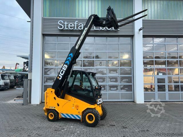 Viličar JCB TLT 35-22E Teletruck / nur 131h! / 2022 / SS