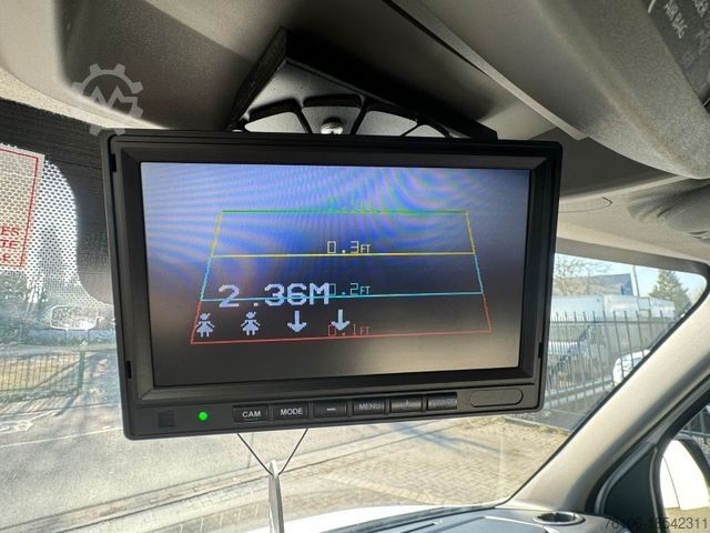 Transporter mit Koffer RENAULT Master Tiefrahmen Koffer *Kamera*Klima*