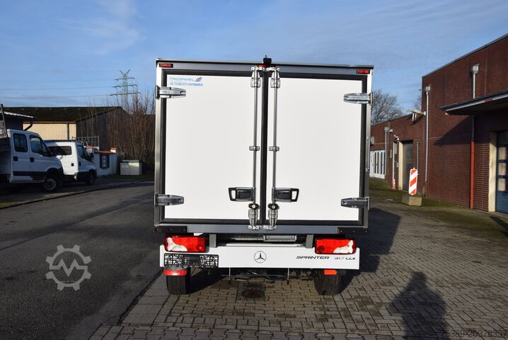 Nutzfahrzeug Mercedes-Benz Sprinter  317 Tiefkühkoffer -20 Stand Fahrk Navi